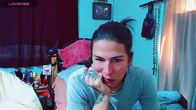 Azley sweet online show from December 2024 01:31:02 PM