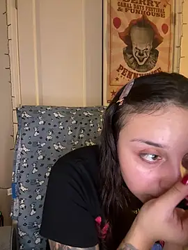 Snapshot of CharmingMaddie chatting on February 2026 04:38:01 AM CharmingMaddie online show from February 2026 04:38:01 AM