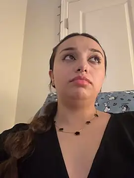 Snapshot of CharmingMaddie chatting on February 2026 05:12:01 AM CharmingMaddie online show from February 2026 05:12:01 AM