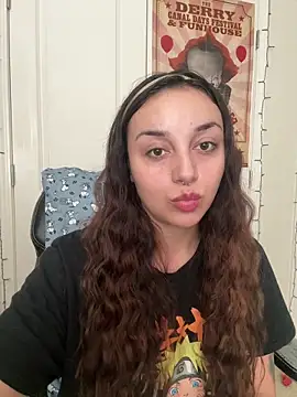 Snapshot of CharmingMaddie chatting on February 2026 05:30:01 PM CharmingMaddie online show from February 2026 05:30:01 PM