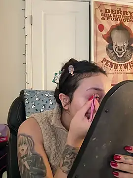 Snapshot of CharmingMaddie chatting on February 2026 04:46:01 PM CharmingMaddie online show from February 2026 04:46:01 PM