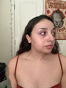 Snapshot of CharmingMaddie chatting on February 2026 07:04:02 PM CharmingMaddie online show from February 2026 07:04:02 PM