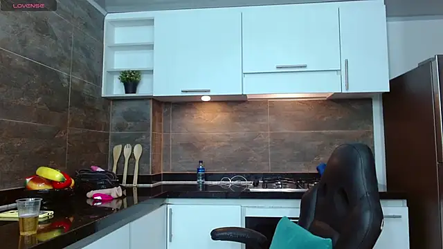 Violett Salvatore online show from February 2026 09:37:02 PM