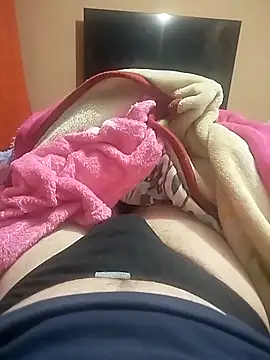 Snapshot of Esteban_wolf chatting on February 2026 04:44:01 AM Esteban wolf online show from February 2026 04:44:01 AM