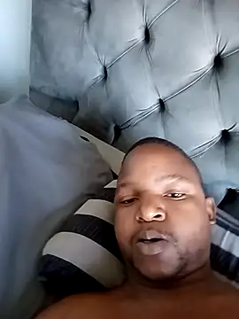 Snapshot of Thabo1004 chatting on October 2025 07:08:01 AM Thabo1004 online show from October 2025 07:08:01 AM