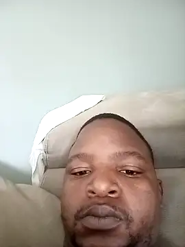 Snapshot of Thabo1004 chatting on November 2025 06:12:02 AM Thabo1004 online show from November 2025 06:12:02 AM