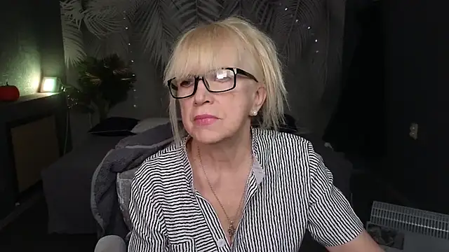 Sabina Ros online show from December 2025 08:30:01 AM