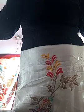 Snapshot of Love-pari077 chatting on February 2026 03:47:02 AM Love-pari077 online show from February 2026 03:47:02 AM