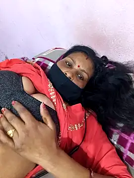 Snapshot of Love-pari077 chatting on February 2026 08:27:02 AM Love-pari077 online show from February 2026 08:27:02 AM