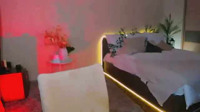 ChristinaConteeree online show from November 2025 11:20:01 AM