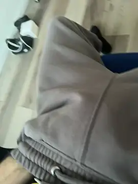 Frankieyyy1 online show from March 2026 06:06:02 AM