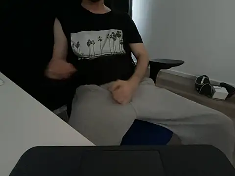 Frankieyyy1 online show from April 2026 05:32:01 PM