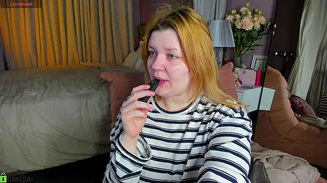 Snapshot of Michele_Greenn chatting on April 2026 01:08:01 AM Michele Greenn online show from April 2026 01:08:01 AM