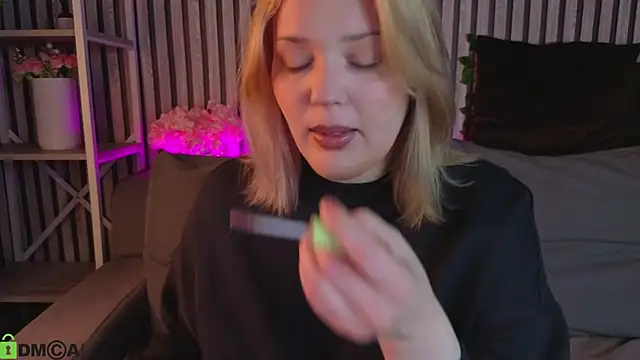Snapshot of Michele_Greenn chatting on April 2026 01:12:01 AM Michele Greenn online show from April 2026 01:12:01 AM
