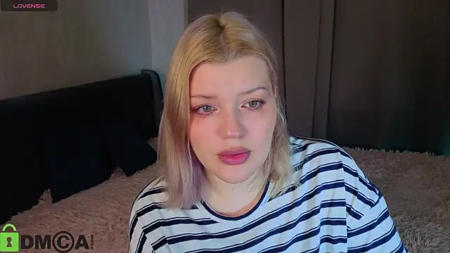 Snapshot of Michele_Greenn chatting on May 2026 01:11:02 AM Michele Greenn online show from May 2026 01:11:02 AM