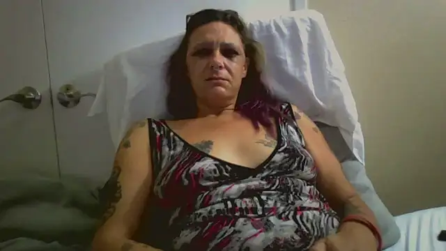 SparklesB1tch online show from September 2025 06:08:02 PM