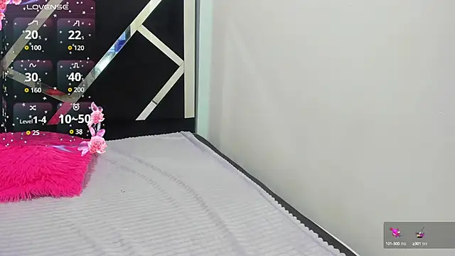 iisabella noa online show from October 2025 01:09:01 PM