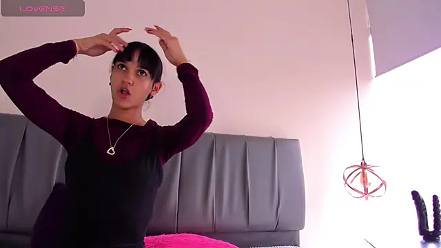 iisabella noa online show from March 2026 12:19:01 PM