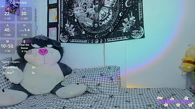 Snapshot of milita_houston chatting on May 2026 04:18:01 AM milita houston online show from May 2026 04:18:01 AM