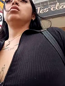 LunaHot 777 online show from February 2026 08:05:01 PM