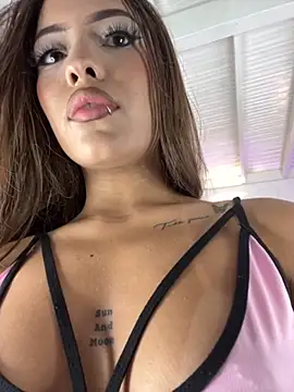 Snapshot of MystiqueXXX chatting on September 2025 01:04:01 PM MystiqueXXX online show from September 2025 01:04:01 PM