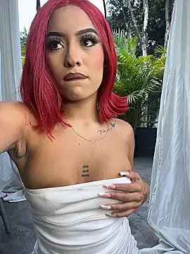 Snapshot of MystiqueXXX chatting on January 2026 01:24:02 PM MystiqueXXX online show from January 2026 01:24:02 PM