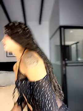 Snapshot of MystiqueXXX chatting on February 2026 01:16:01 PM MystiqueXXX online show from February 2026 01:16:01 PM