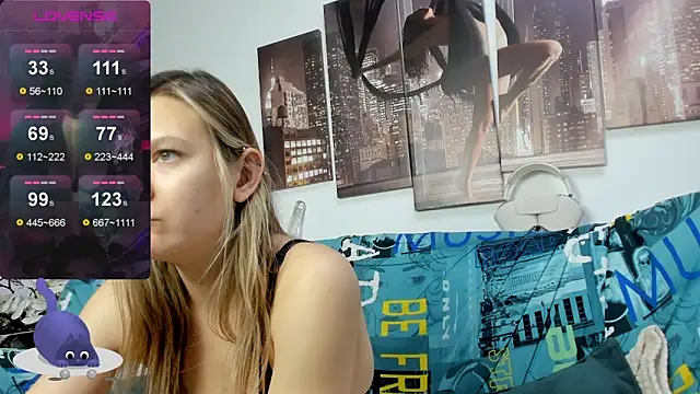 Snapshot of Sunny_Sammy chatting on October 2025 01:17:02 AM Sunny Sammy online show from October 2025 01:17:02 AM