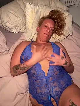 Snapshot of SvenskMILF chatting on April 2026 05:57:01 PM SvenskMILF online show from April 2026 05:57:01 PM