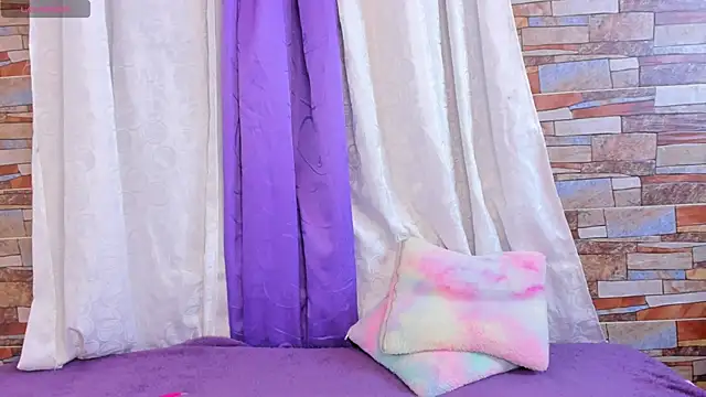 Brandy brown  online show from April 2026 11:27:02 PM