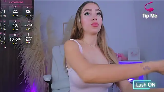 Snapshot of shannel_moss__ chatting on September 2025 11:06:02 PM shannel moss   online show from September 2025 11:06:02 PM