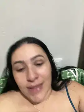 Snapshot of IvettSt_ chatting on June 2026 04:17:02 AM IvettSt online show from June 2026 04:17:02 AM