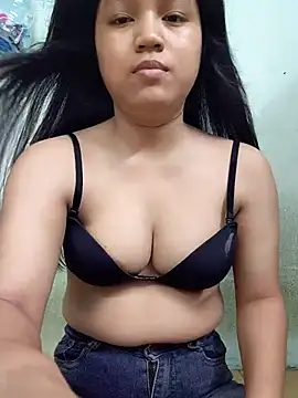 Snapshot of BabySweet-18 chatting on May 2026 08:32:02 AM BabySweet-18 online show from May 2026 08:32:02 AM