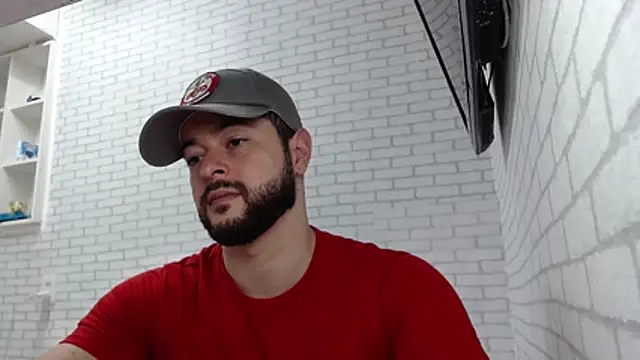 BombeiroHotx online show from December 2025 05:32:01 PM