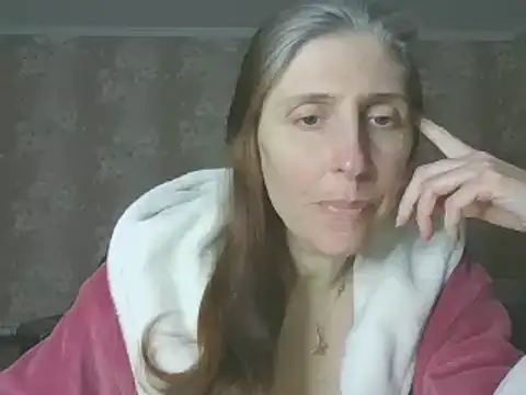 Snapshot of CandiCole chatting on April 2026 12:22:02 PM CandiCole online show from April 2026 12:22:02 PM