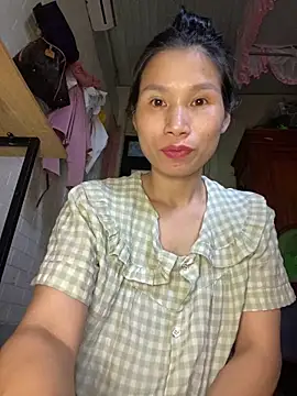 Snapshot of MinHiNi chatting on September 2025 06:35:01 AM MinHiNi online show from September 2025 06:35:01 AM