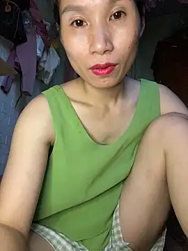 Snapshot of MinHiNi chatting on September 2025 08:46:02 AM MinHiNi online show from September 2025 08:46:02 AM