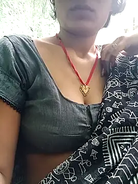 Snapshot of NEHA-DESHI999 chatting on October 2025 10:49:01 AM NEHA-DESHI999 online show from October 2025 10:49:01 AM