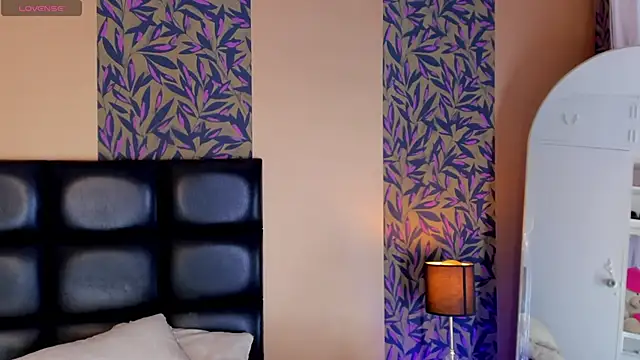  DantFox  online show from October 2025 02:54:01 AM