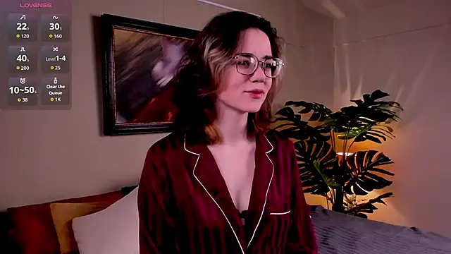 Sunny Teaze online show from February 2026 07:18:01 AM