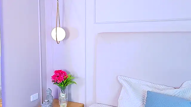 ZoehAngel online show from September 2025 11:26:02 AM