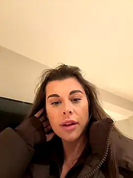 AlitaNova online show from November 2025 05:06:02 PM