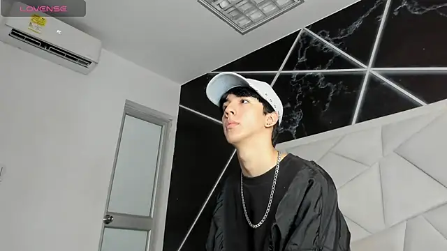 Snapshot of AerumChae chatting on June 2026 01:01:01 PM AerumChae online show from June 2026 01:01:01 PM