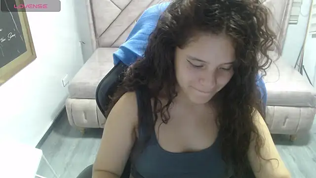 Velvet Moon V online show from February 2026 07:53:02 PM