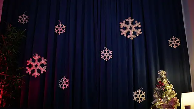  ChloeLee  online show from December 2025 07:28:02 AM