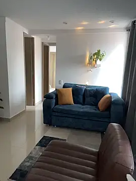 Lily June online show from November 2025 07:23:01 PM