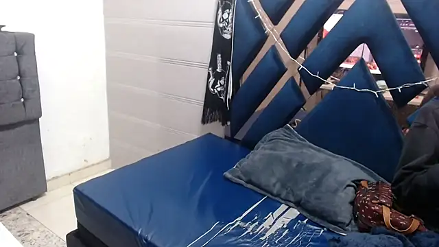 katalinathxandbritney1 online show from January 2026 02:05:02 AM