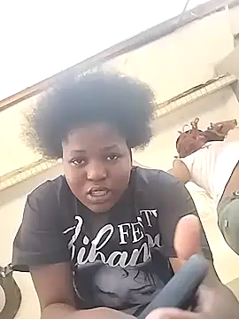 SweetHoney21  online show from October 2025 01:54:02 PM