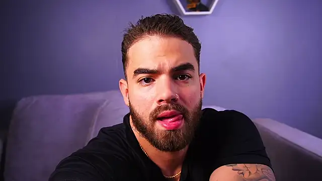 Paul Phoenix online show from December 2025 08:27:02 PM