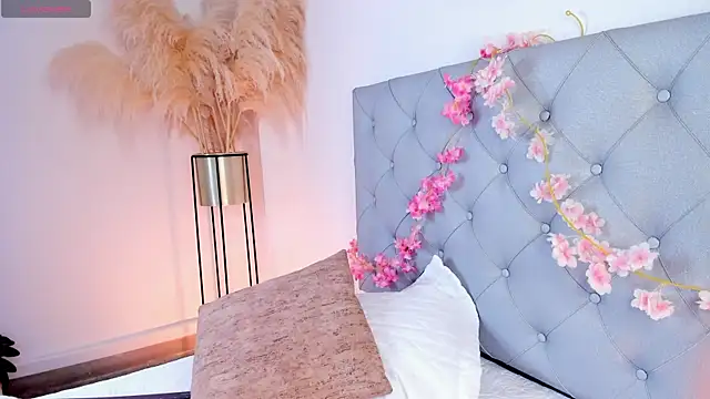 MartinnaGreco online show from April 2026 08:20:02 PM